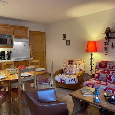 52m², Terrasse, Parking, Coeur De Samoens, & Commerces Proches - Fr-1-624-19 Apartment Samoens