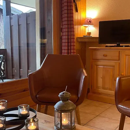 Apartment 52m², Terrasse, Parking, Coeur De Samoens, & Commerces Proches - Fr-1-624-19