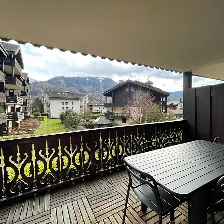 Apartment 52m², Terrasse, Parking, Coeur De Samoens, & Commerces Proches - Fr-1-624-19 *