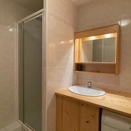 52m², Terrasse, Parking, Coeur De Samoens, & Commerces Proches - Fr-1-624-19 *