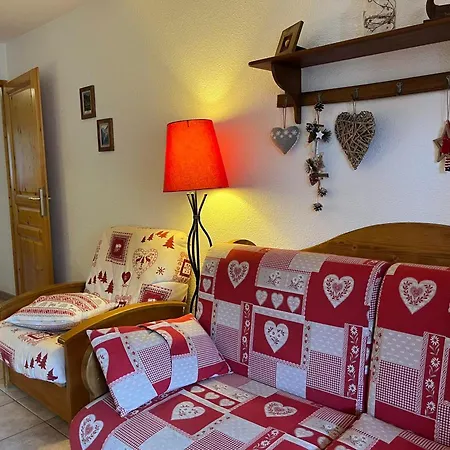 Apartment 52m², Terrasse, Parking, Coeur De Samoens, & Commerces Proches - Fr-1-624-19 *