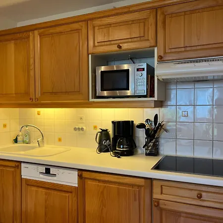 52m², Terrasse, Parking, Coeur De Samoens, & Commerces Proches - Fr-1-624-19